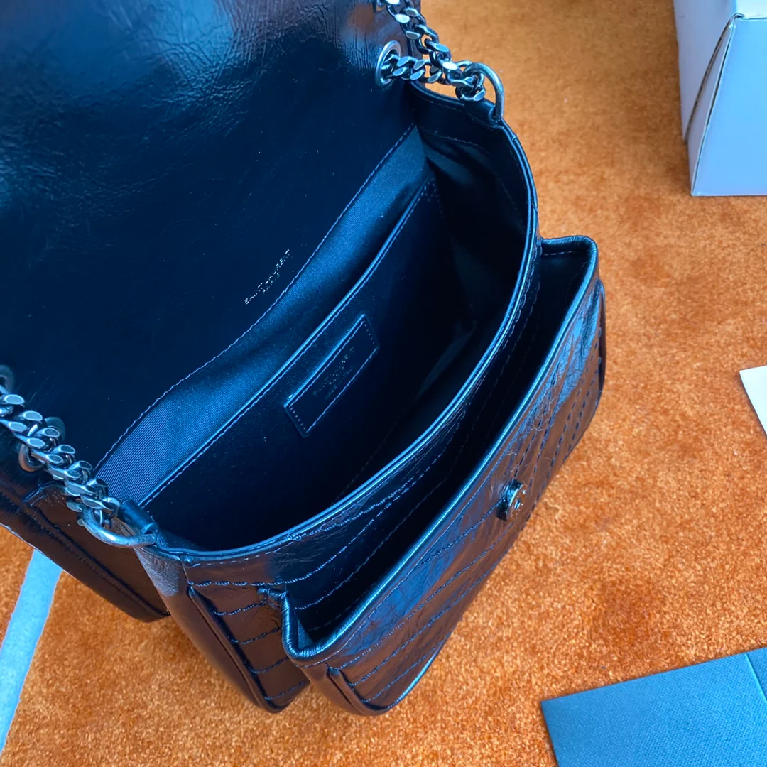 Сумка YSL Small Niki из кожи с черной пряжкой и промасленной кожей, с D-образным кольцом - 1 шт.