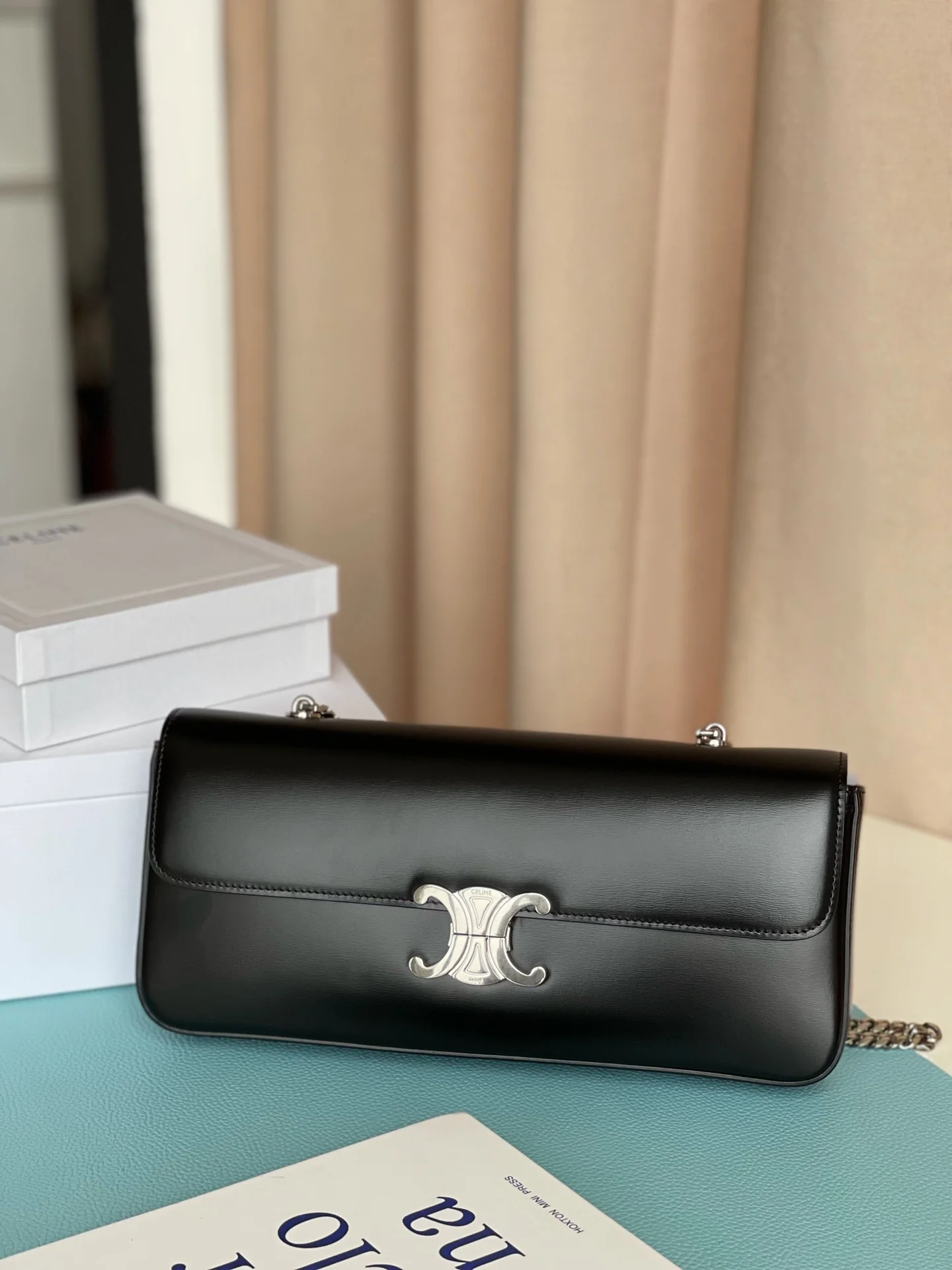 Сумка на длинную цепочку Celine Triomphe с логотипом - 1 шт.