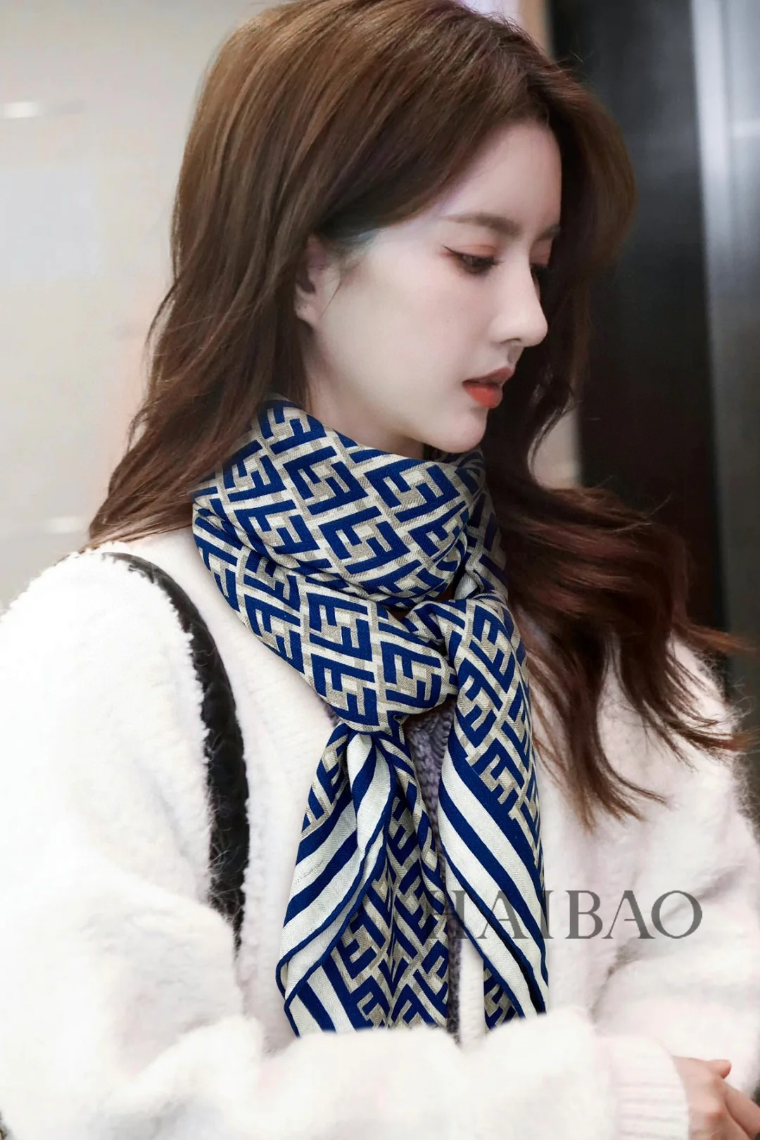 Квадратный шарф Fendi из бархата с монограммой - синий