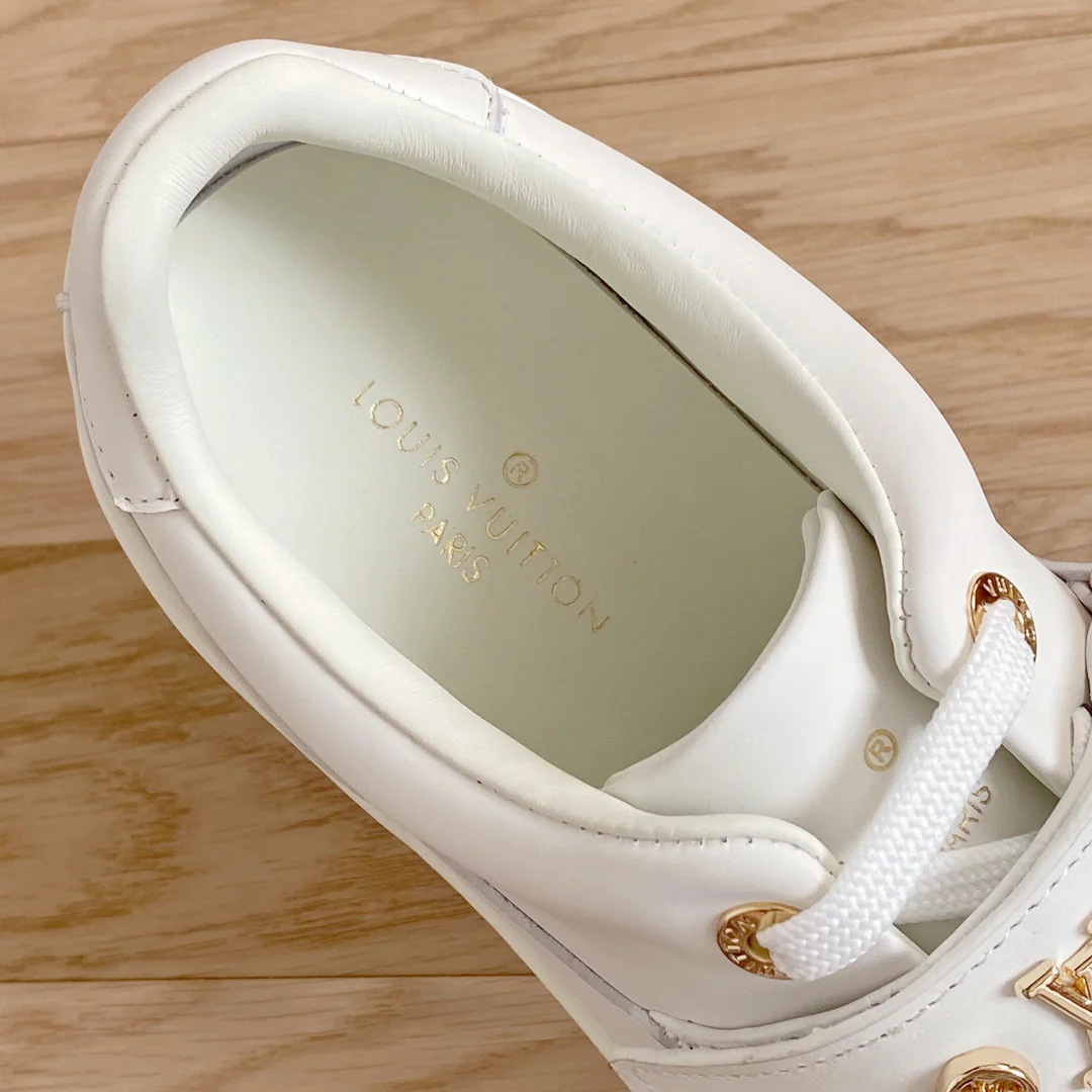 Обувь LV - белые кроссовки LV