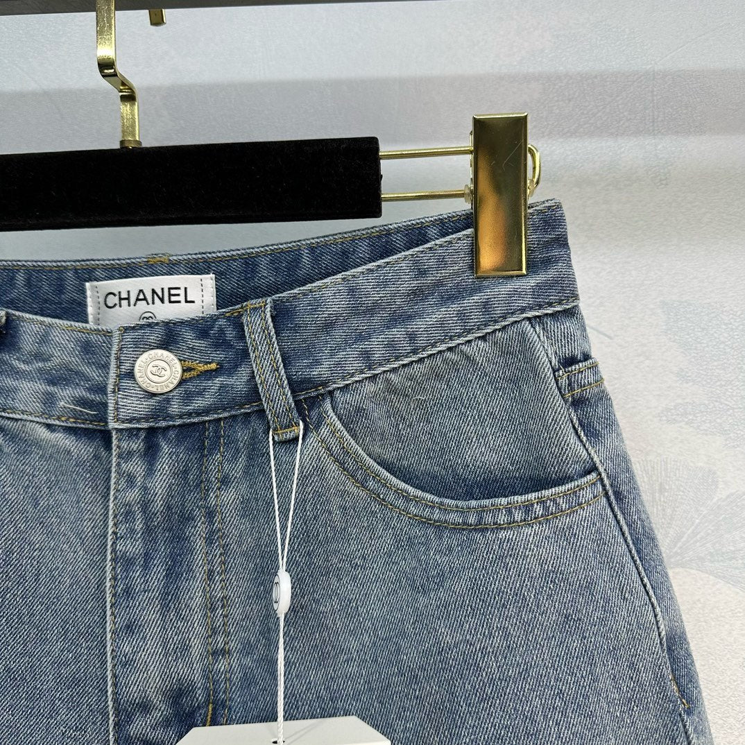 Новые летние джинсовые шорты Chanel 2403