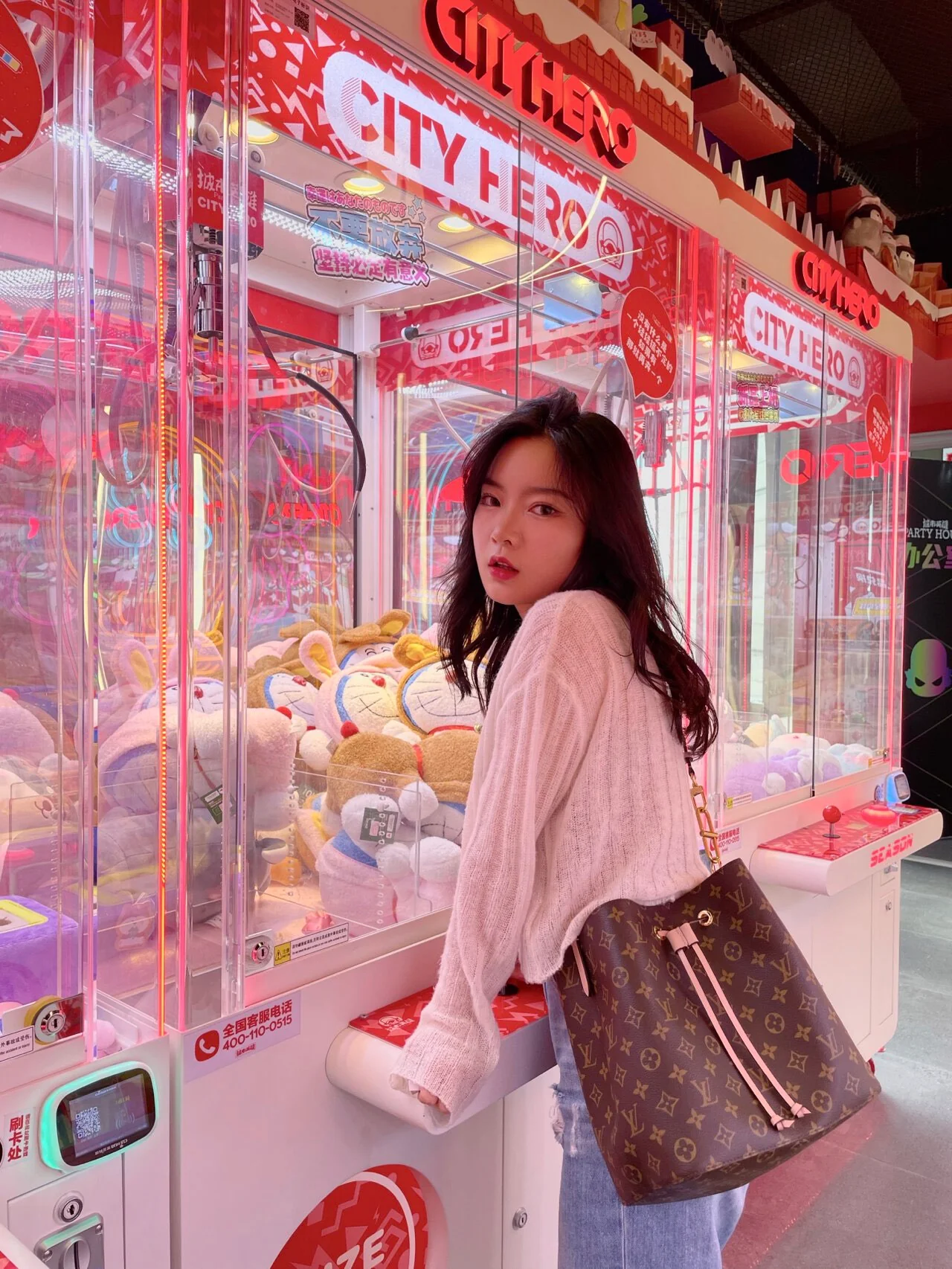 m44022-LV-neonoe-mm-Сумка через плечо - Розовая