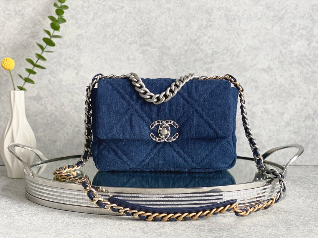 Коллекция Chanel Весна/Лето - 19bag - Темно-синий деним - Серебряная пряжка - Маленький размер