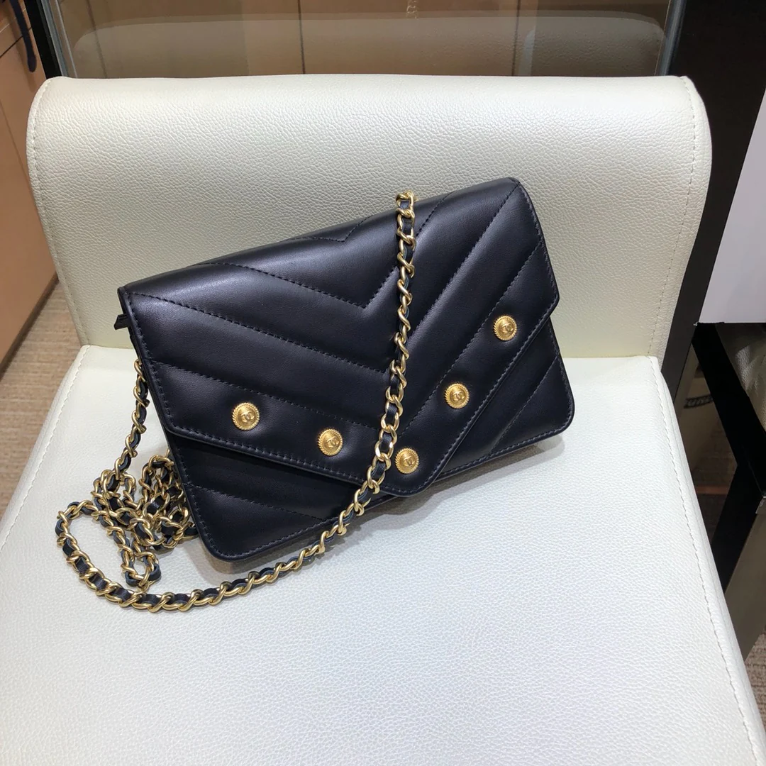 Винтажная матовая золотая сумка через плечо Chanel WOC с цепочкой - 1 шт.