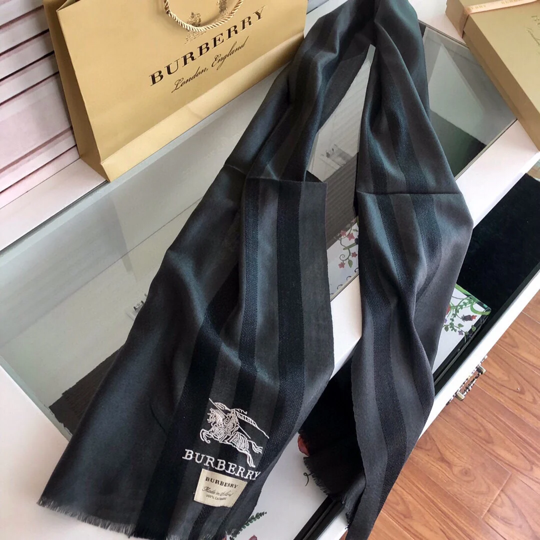 Кашемировый шарф Burberry - 45 см - 180 см