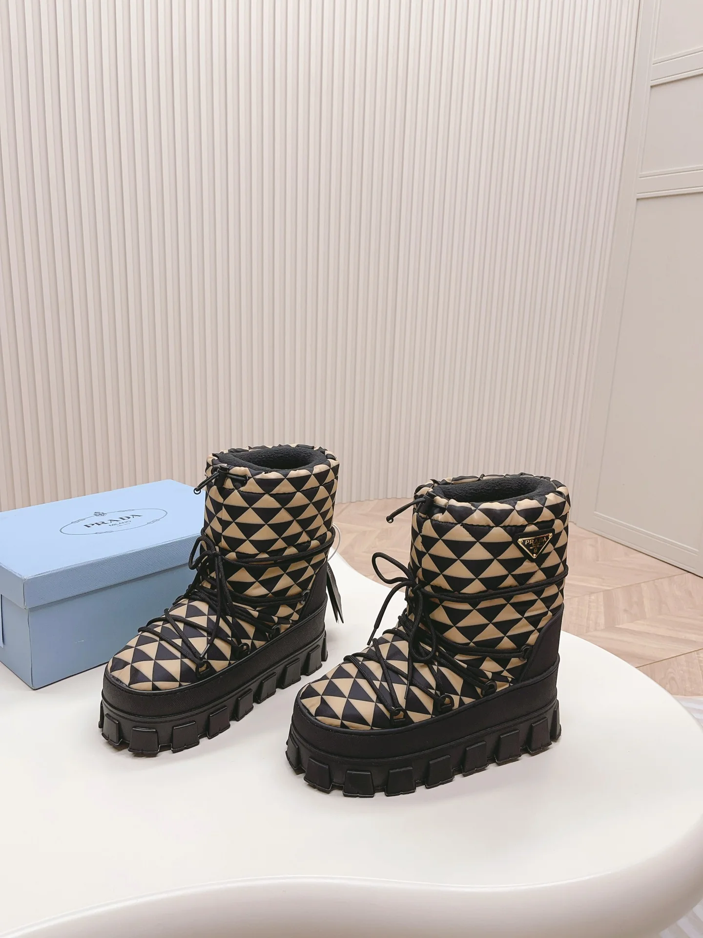 Prada 2024 Space Snow Boots - изображение из коллекции