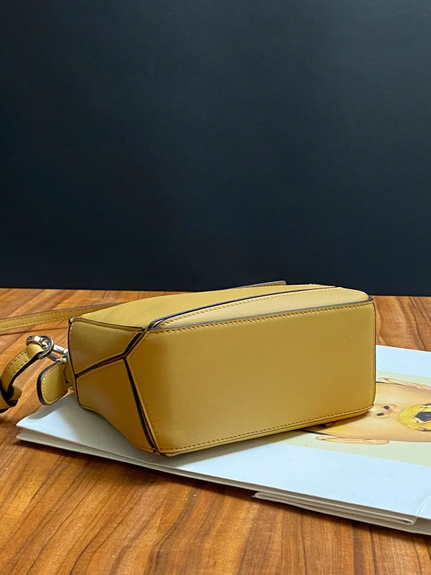 Мини-сумка Loewe Puzzle Bag из телячьей кожи - 14