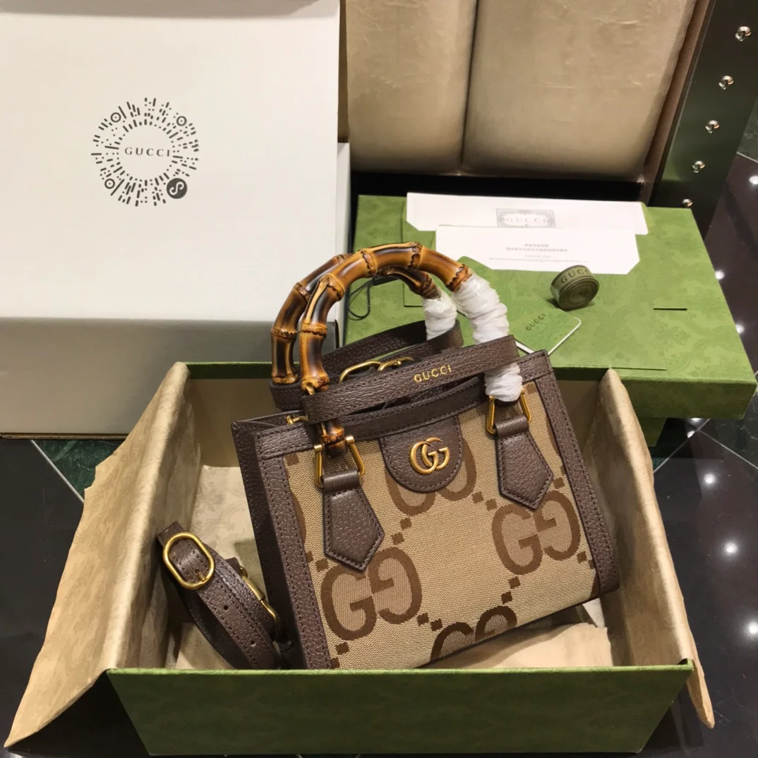 Оригинальная кожаная бамбуковая сумка Gucci