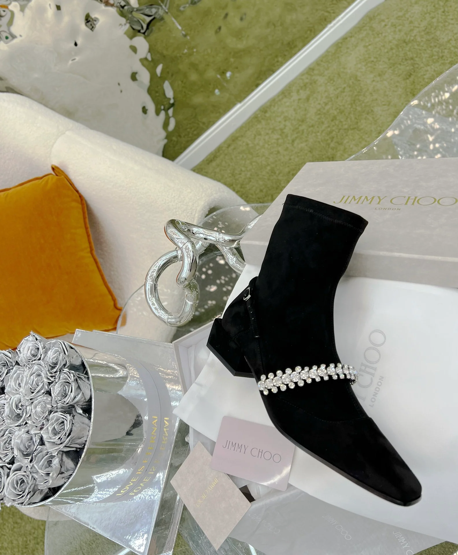 Jimmy - Новинка сезона весна/лето 2022 - Ботильоны на резинке со стразами