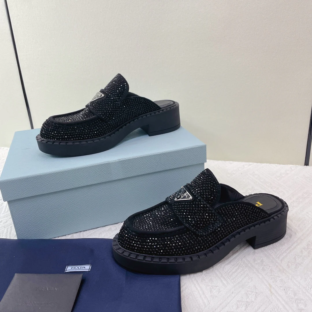 Туфли Prada - украшенные стразами - черные мюли Prada