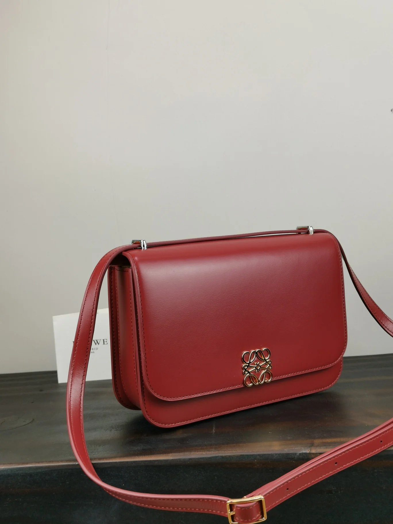 Серия Loewe Goya, большой размер 5