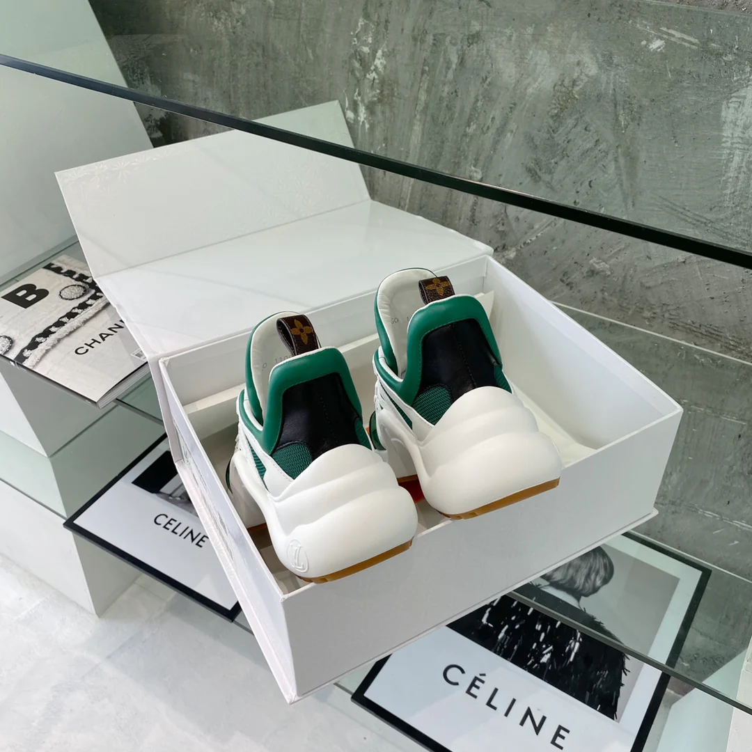 Обувь LV - Массивные кроссовки LV - 29