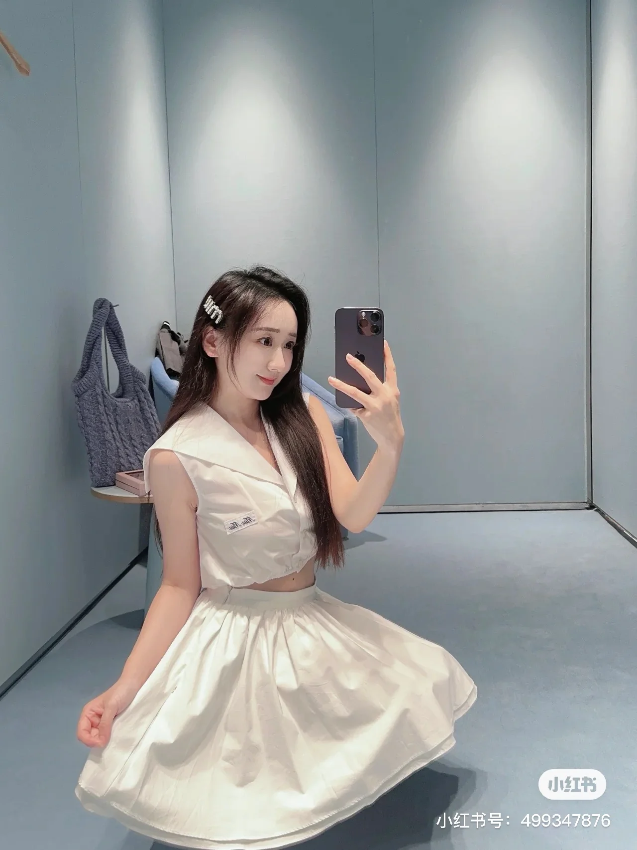 Miu Miu-2404-24 Короткая рубашка в стиле ?Ранняя весна? с подиума, темно-синяя.