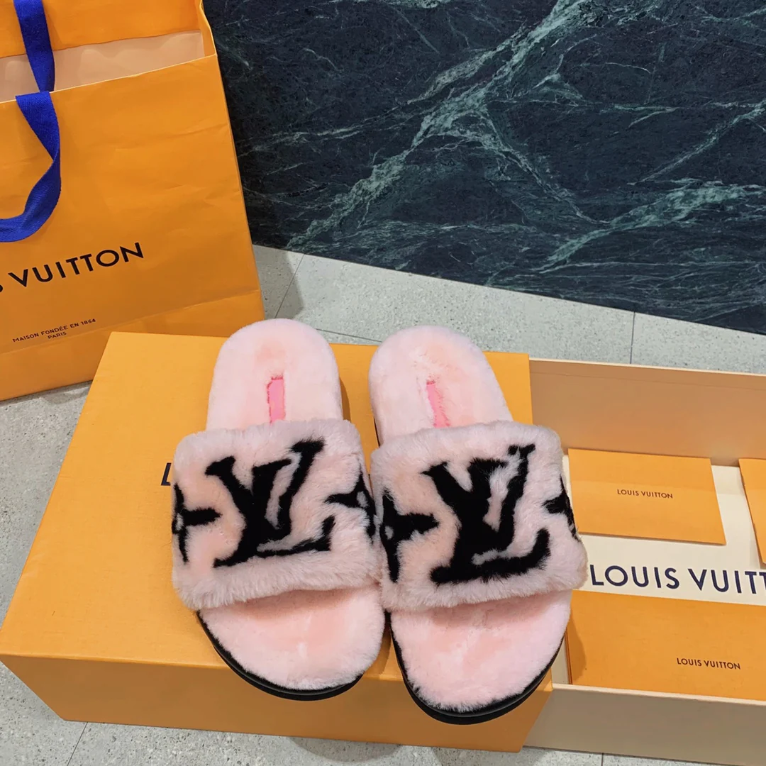 Тапочки LV Teddy из овчины - розовые