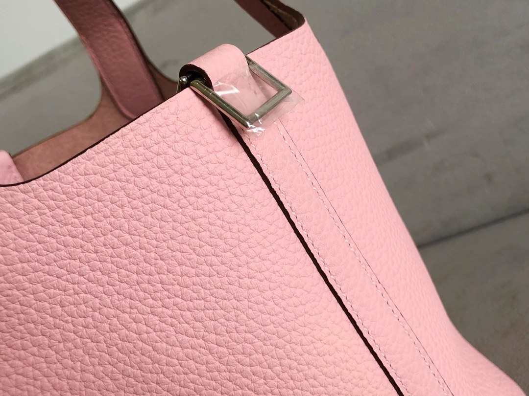 hermes-picotin-18-tc-3q-sakura-pink-silver-button