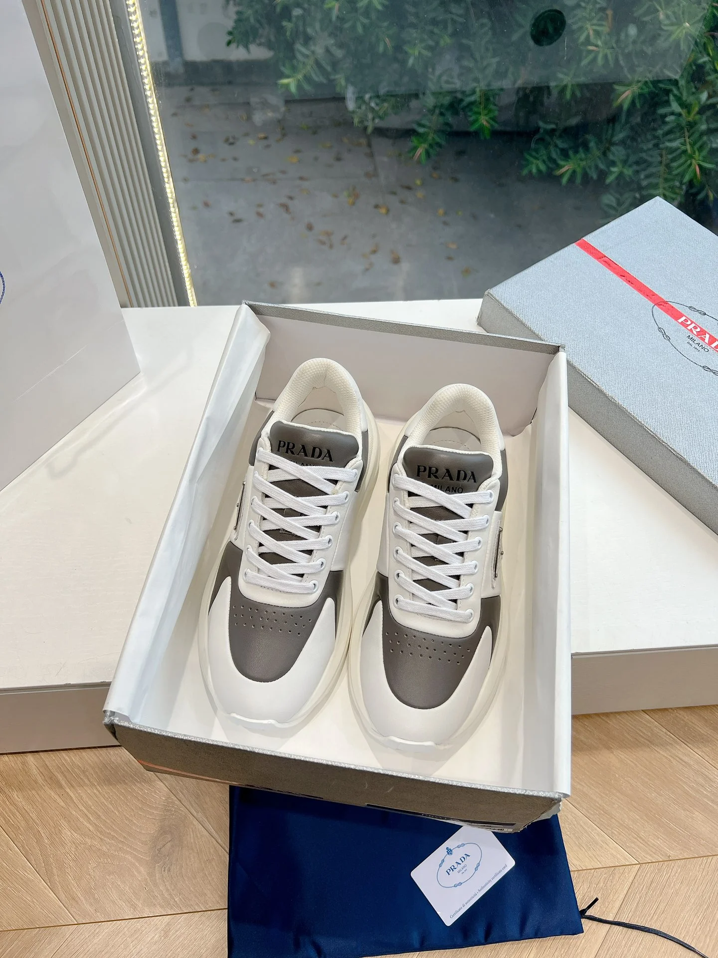 Кроссовки Prada 2024 - серые