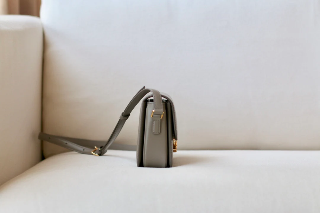 Сумка Celine Triomphe из телячьей кожи - подростковая - 18 - 5 см - 11