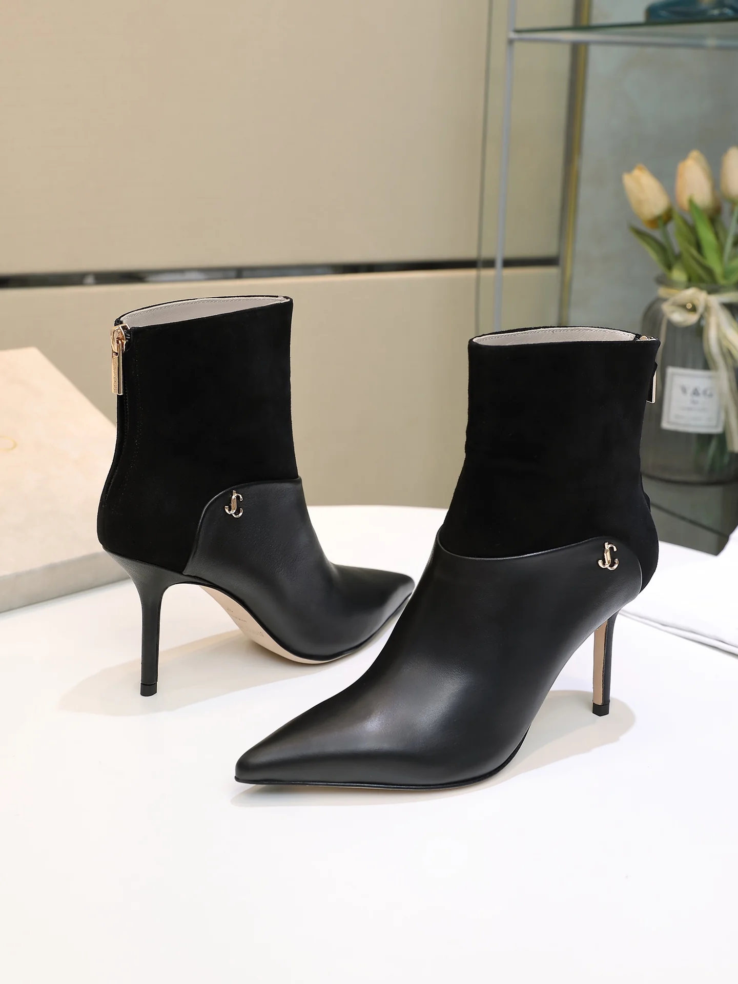 Ботинки Джимми на высоком каблуке с острым носком