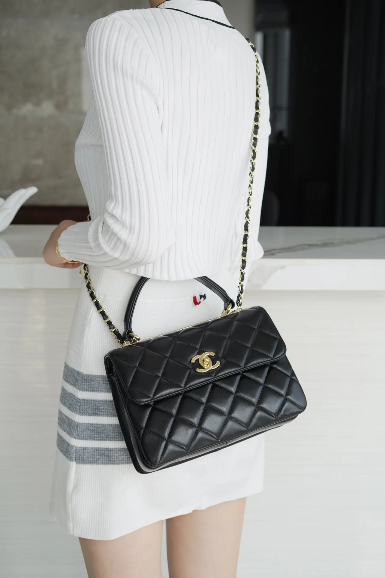 Chanel Trendy CC Classic Black Quilted Pattern - 25cm