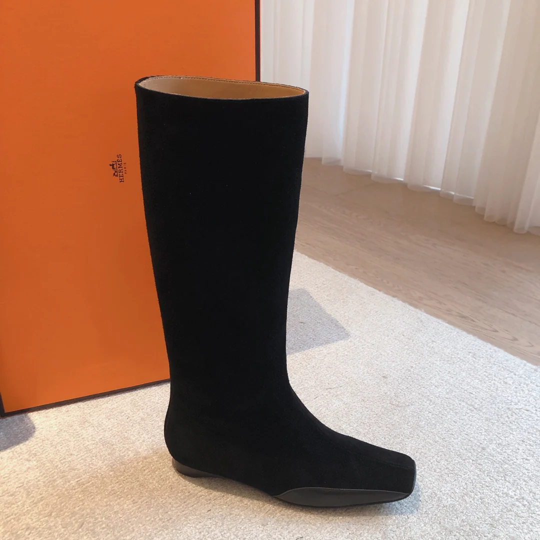 Новинка 2023 года от Hermes - Сапоги из телячьей кожи - Черные