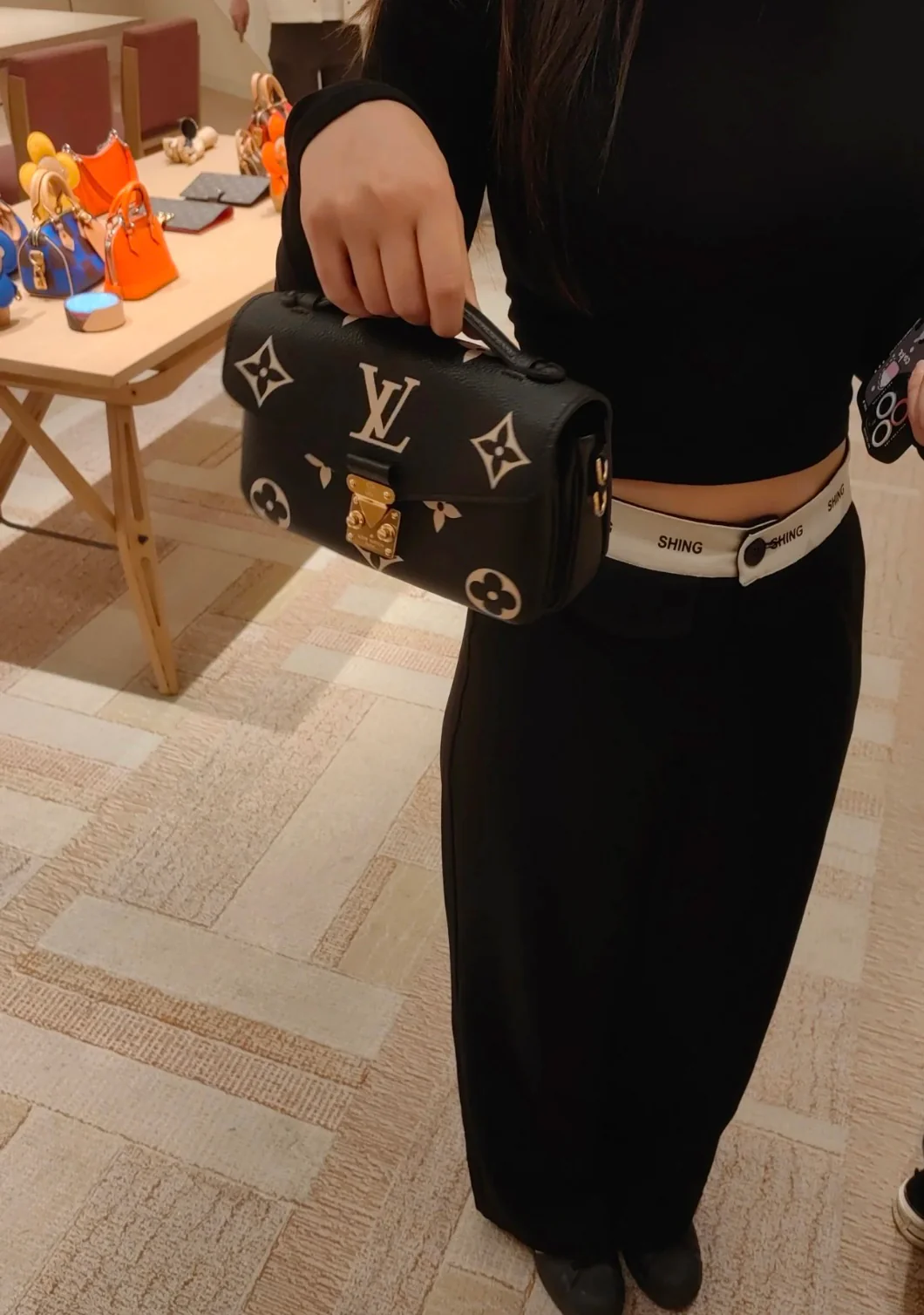 Сумка через плечо LV - черная