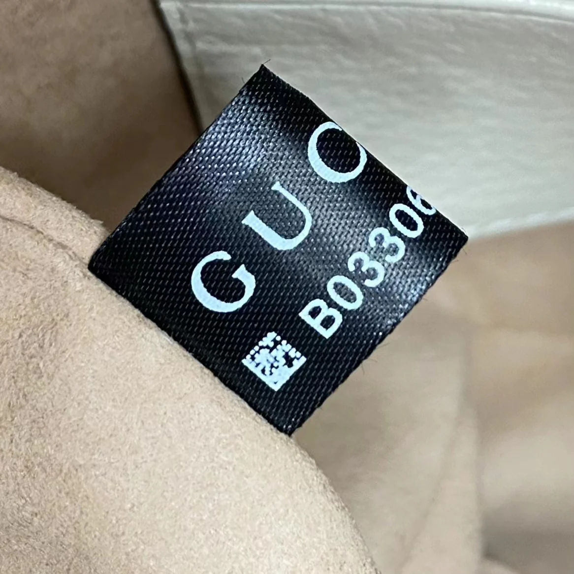 Сумка Gucci на цепочке через плечо - белая