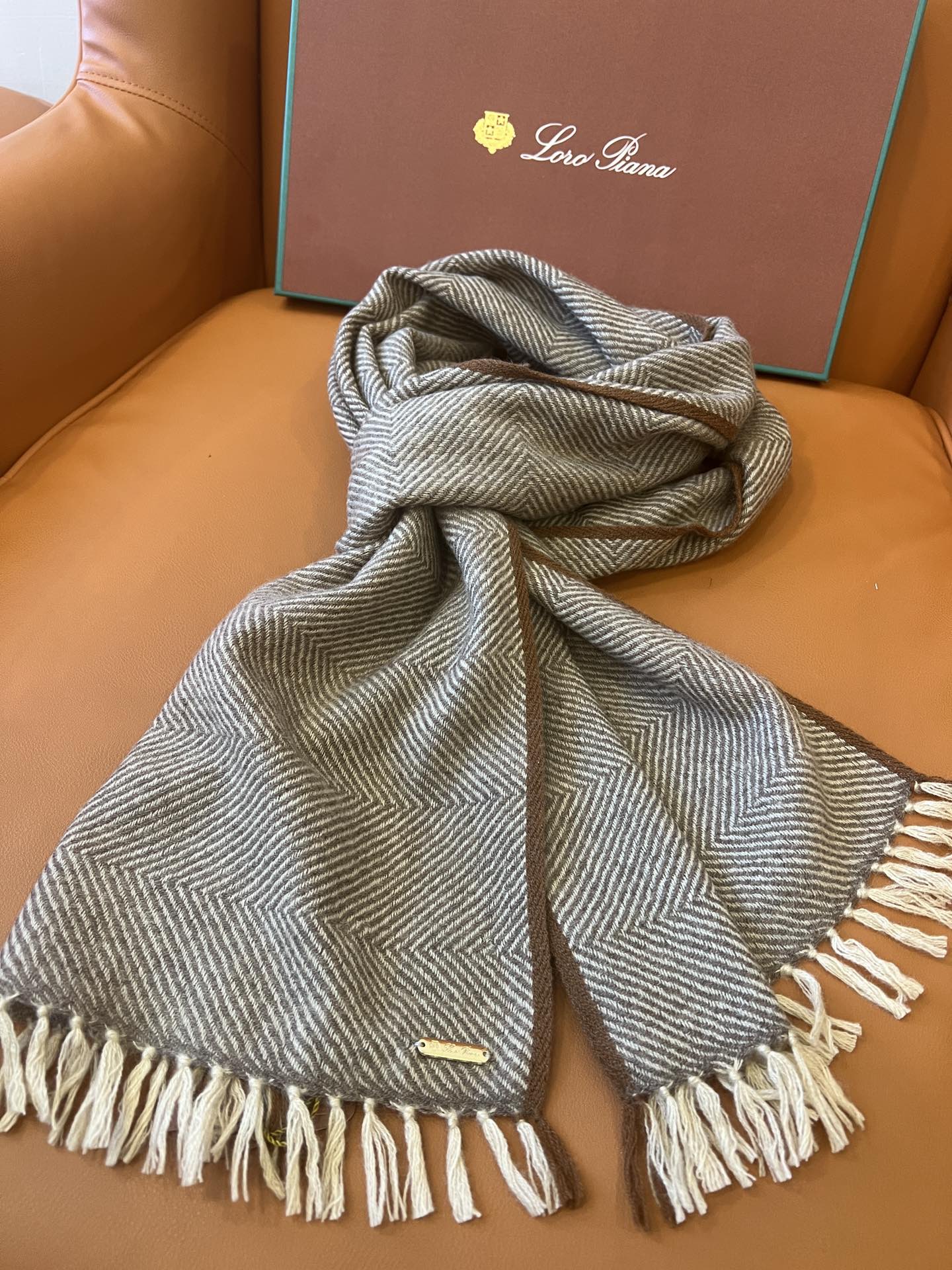 Мужской кашемировый шарф Loro Piana 2024 - 30-190 - темно-коричневый