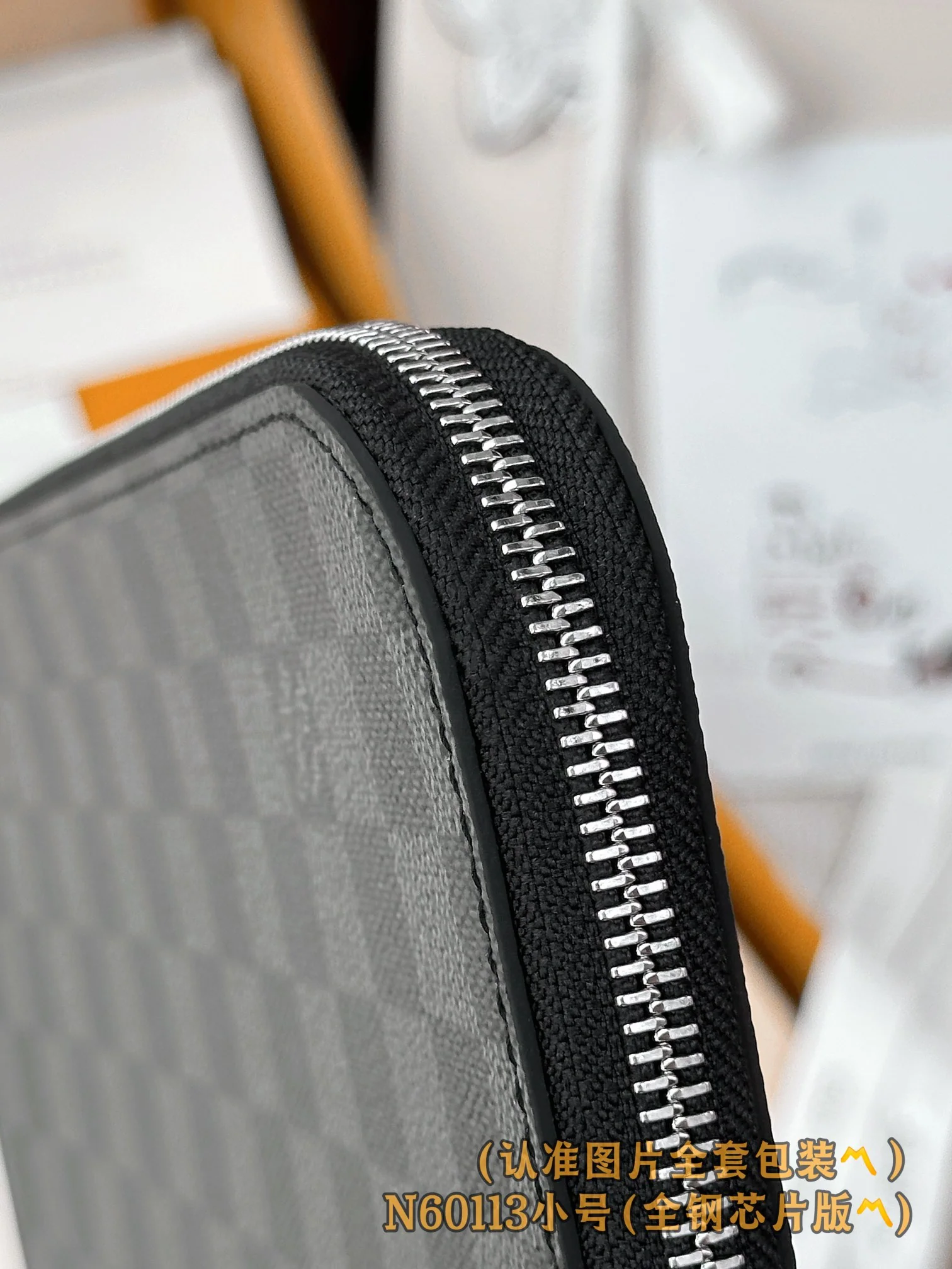 LV-n60113-pochette-jour маленькая сумочка в черную клетку