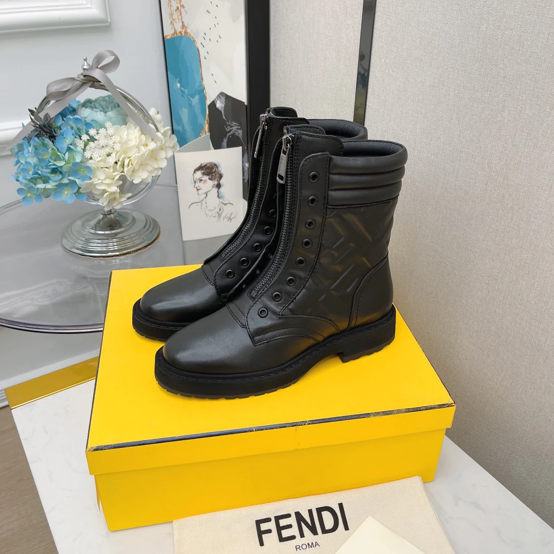 Ботильоны Fendi на молнии