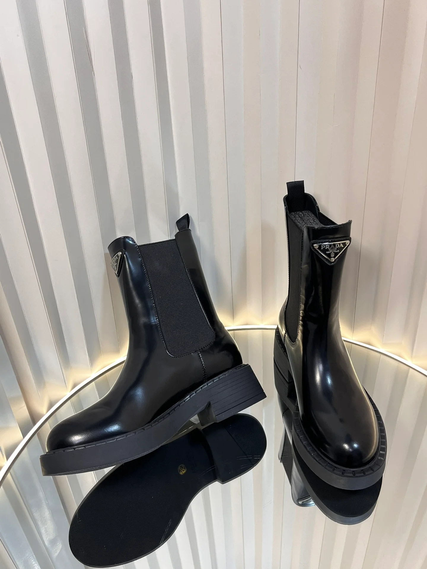 Ботильоны на платформе Prada 2024 - Черные - 1