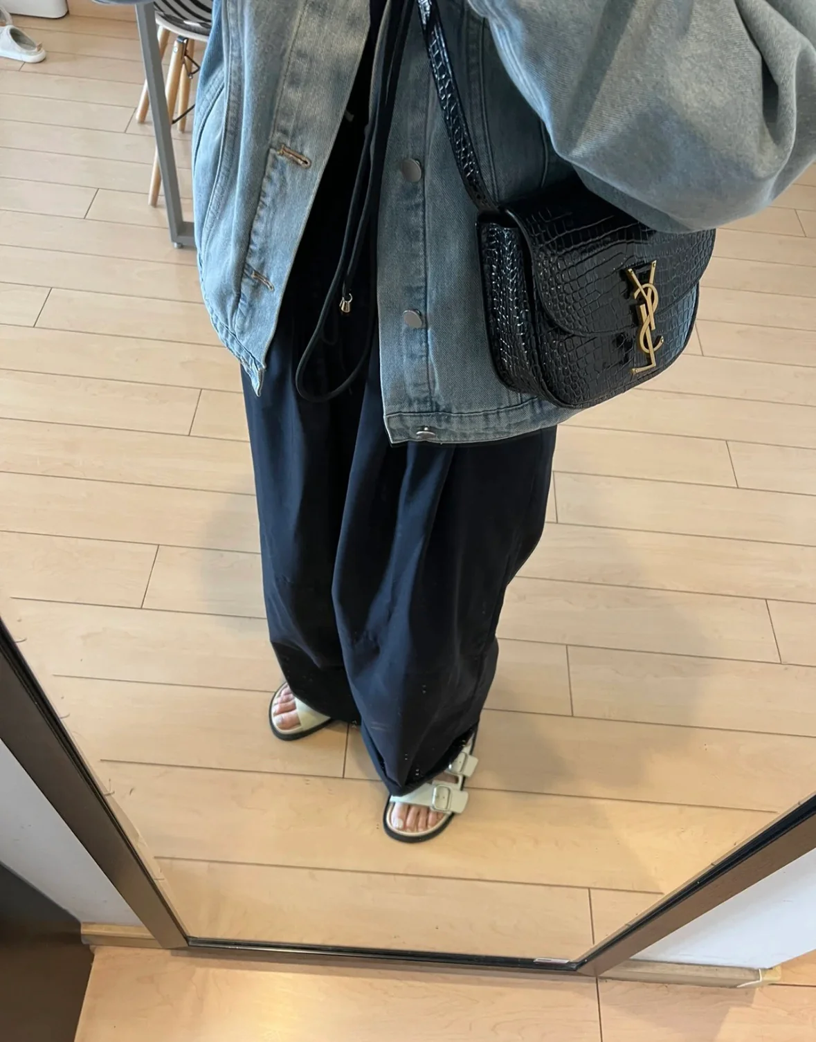 YSL - Сумка-седло из крокодиловой кожи