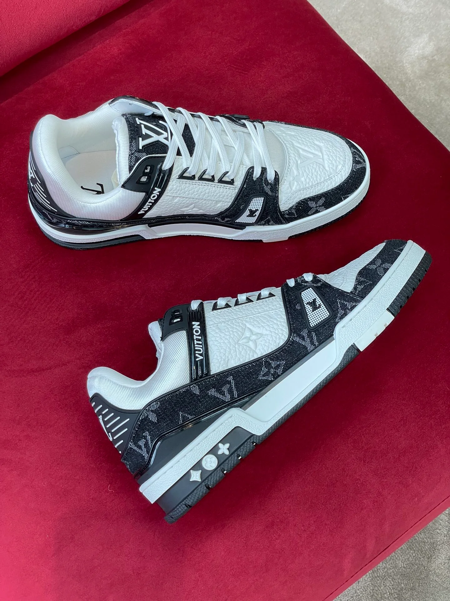 Кроссовки LV Trainer Series - Спортивная обувь - Унисекс - Бело-черные