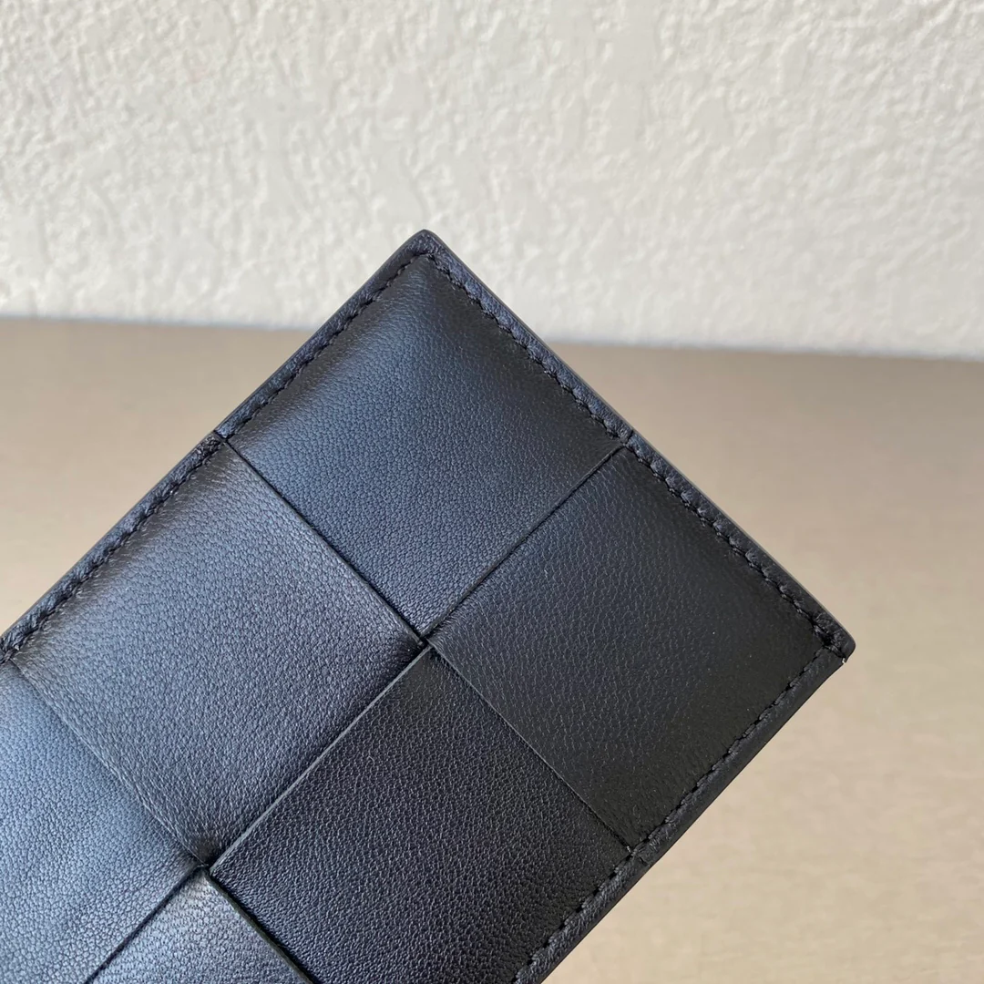 BV-小格子 卡包 小羊皮 11.5x7.5cm 亮皮黑