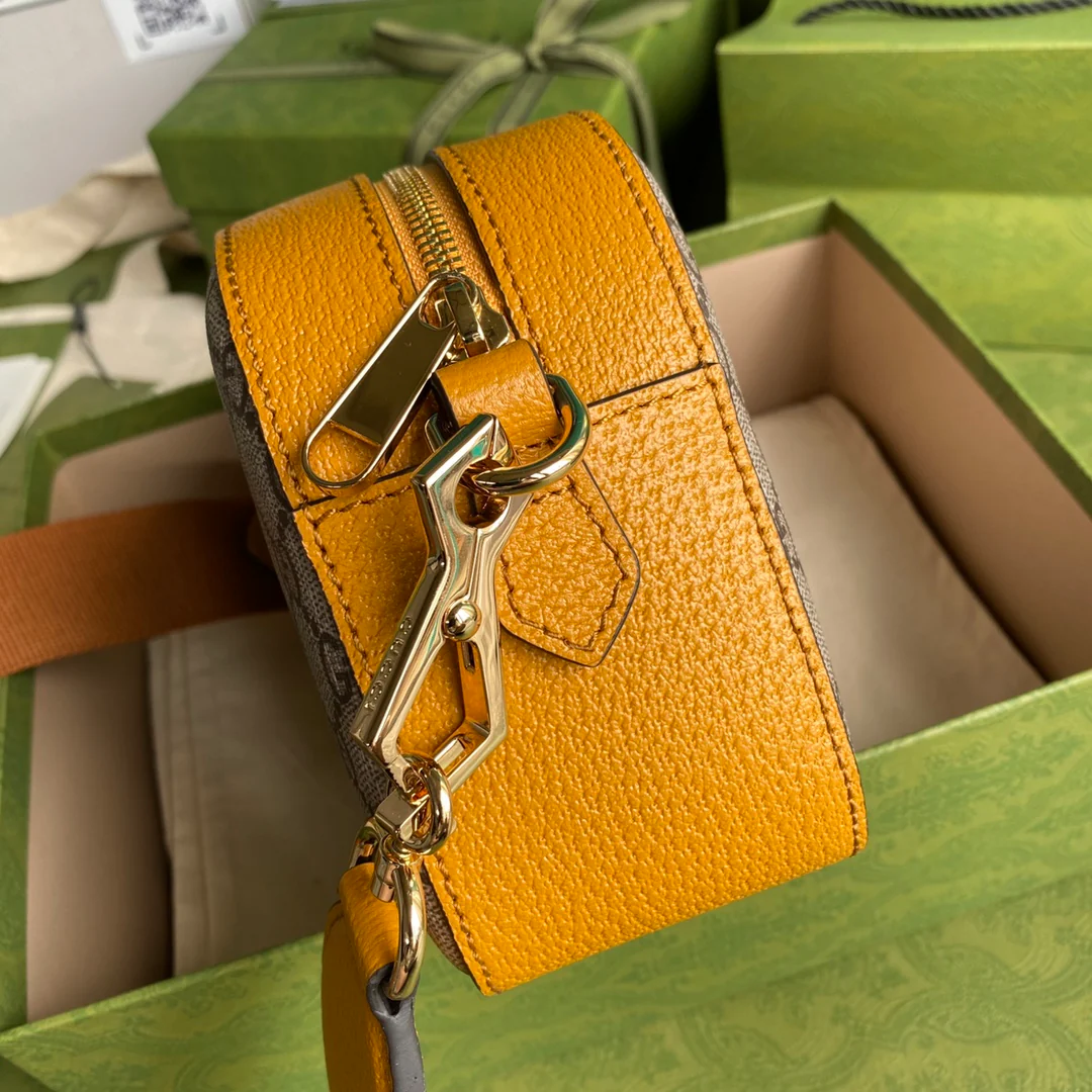 Фотосумка Gucci в виде плюшевого медведя.