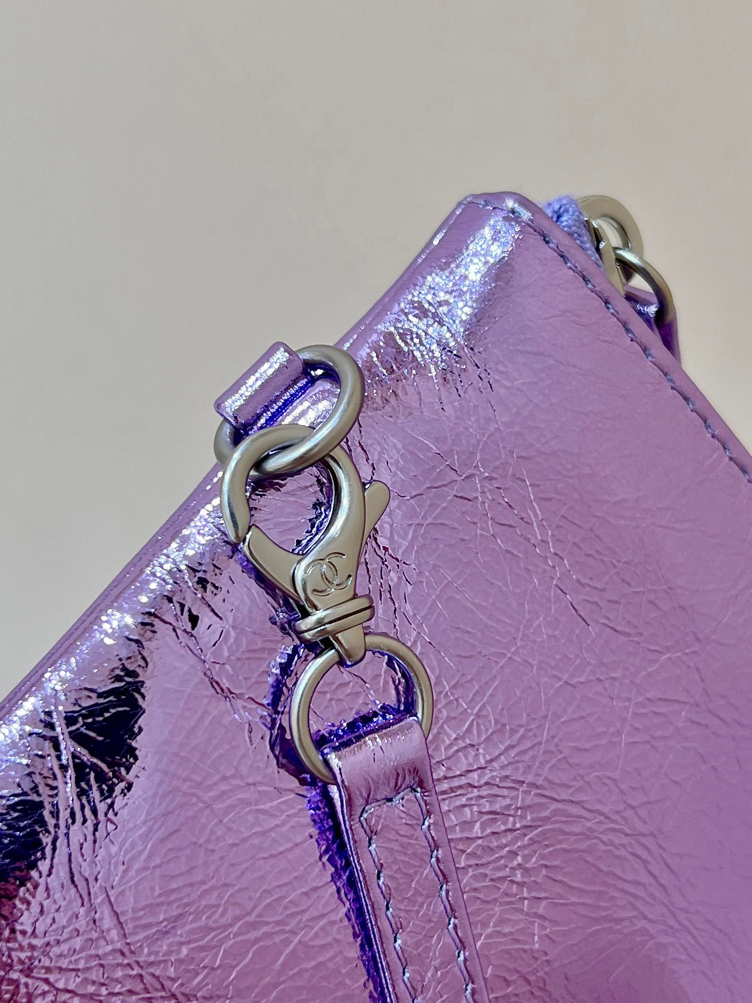 Сумка Chanel 25c 22 - металлизированная кожа - фиолетовая
