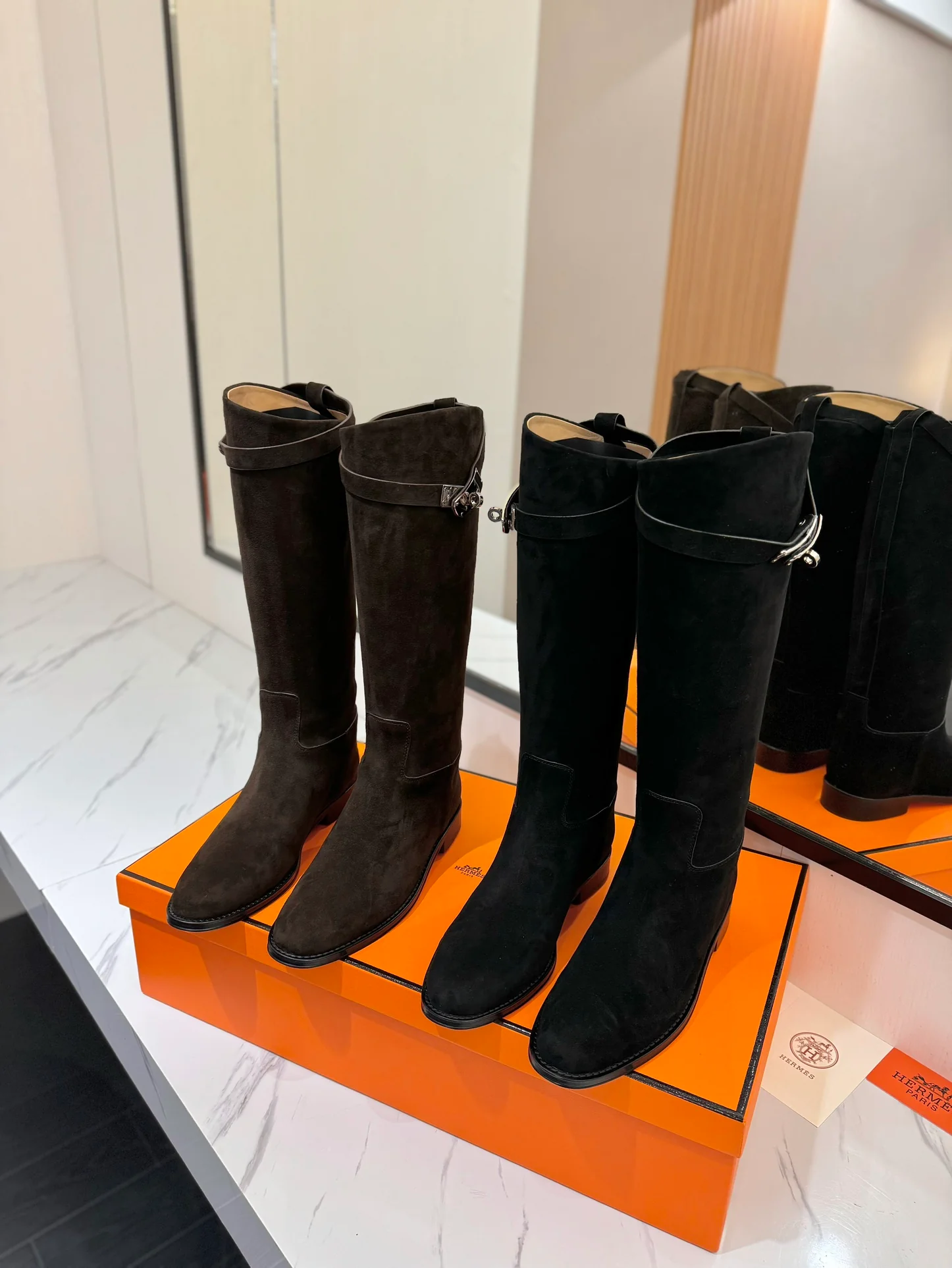 Сапоги для верховой езды Hermes 2024 — изображение из коллекции