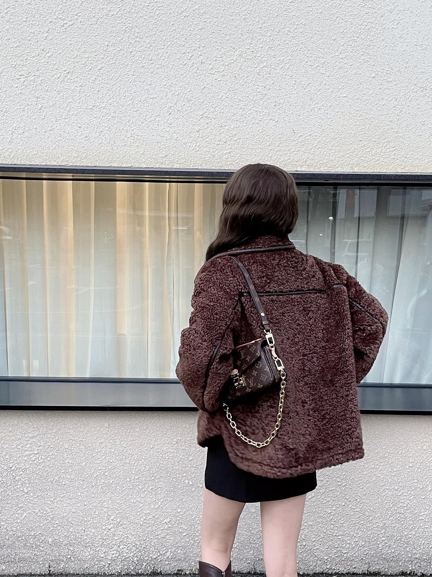 m46279-LV-pochette-metis-east-west-messenger bag-shoulder/crossbody bag