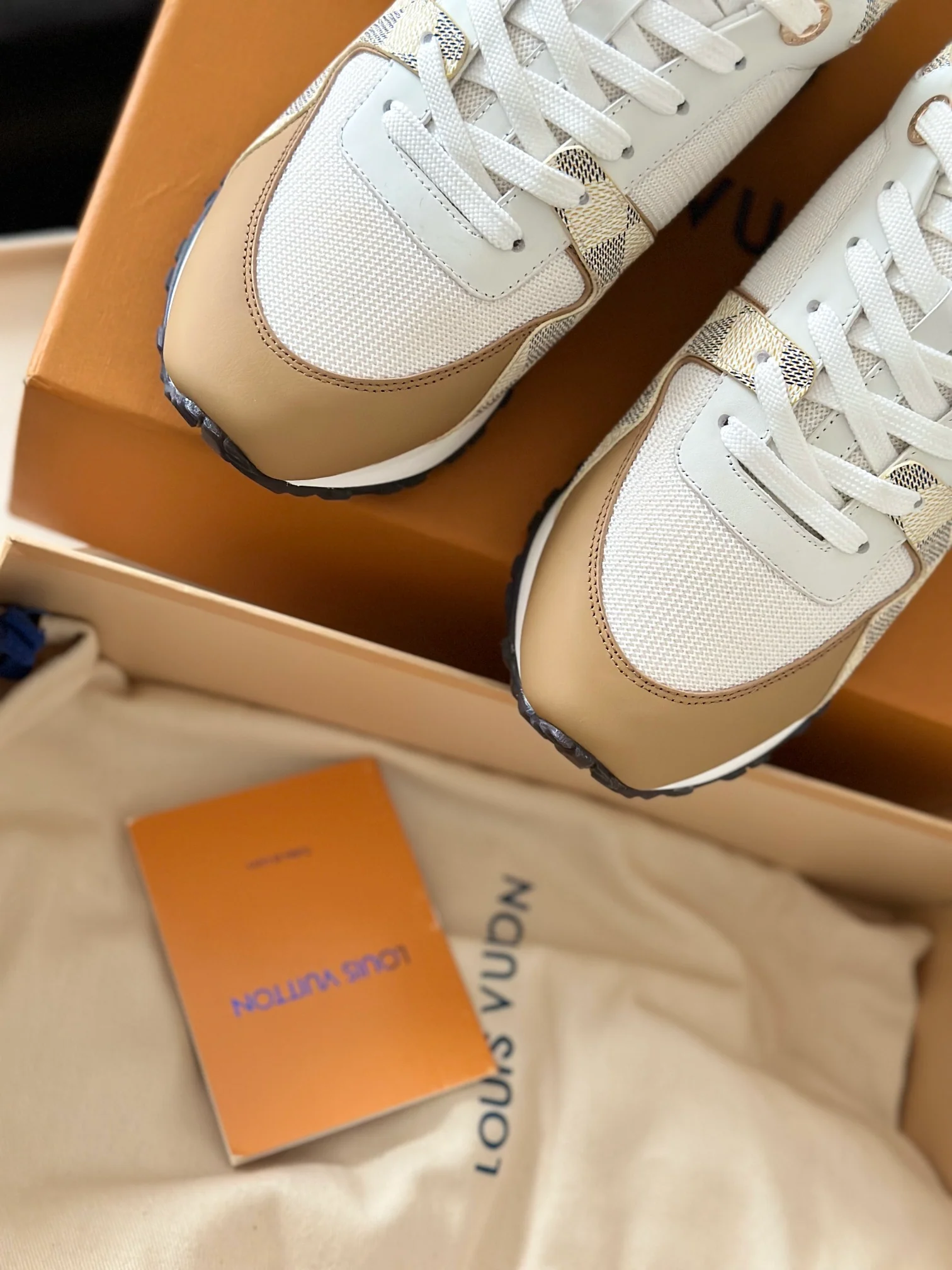 Кроссовки LV Runaway - серия Milk Tea Brown - модель 4