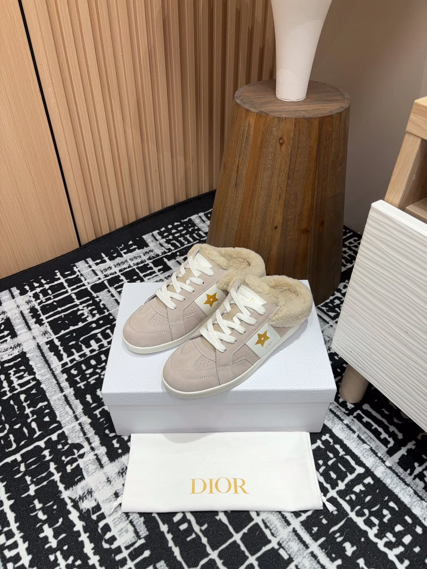 Слипоны-мюли Dior 2024 из шерсти - цвет 