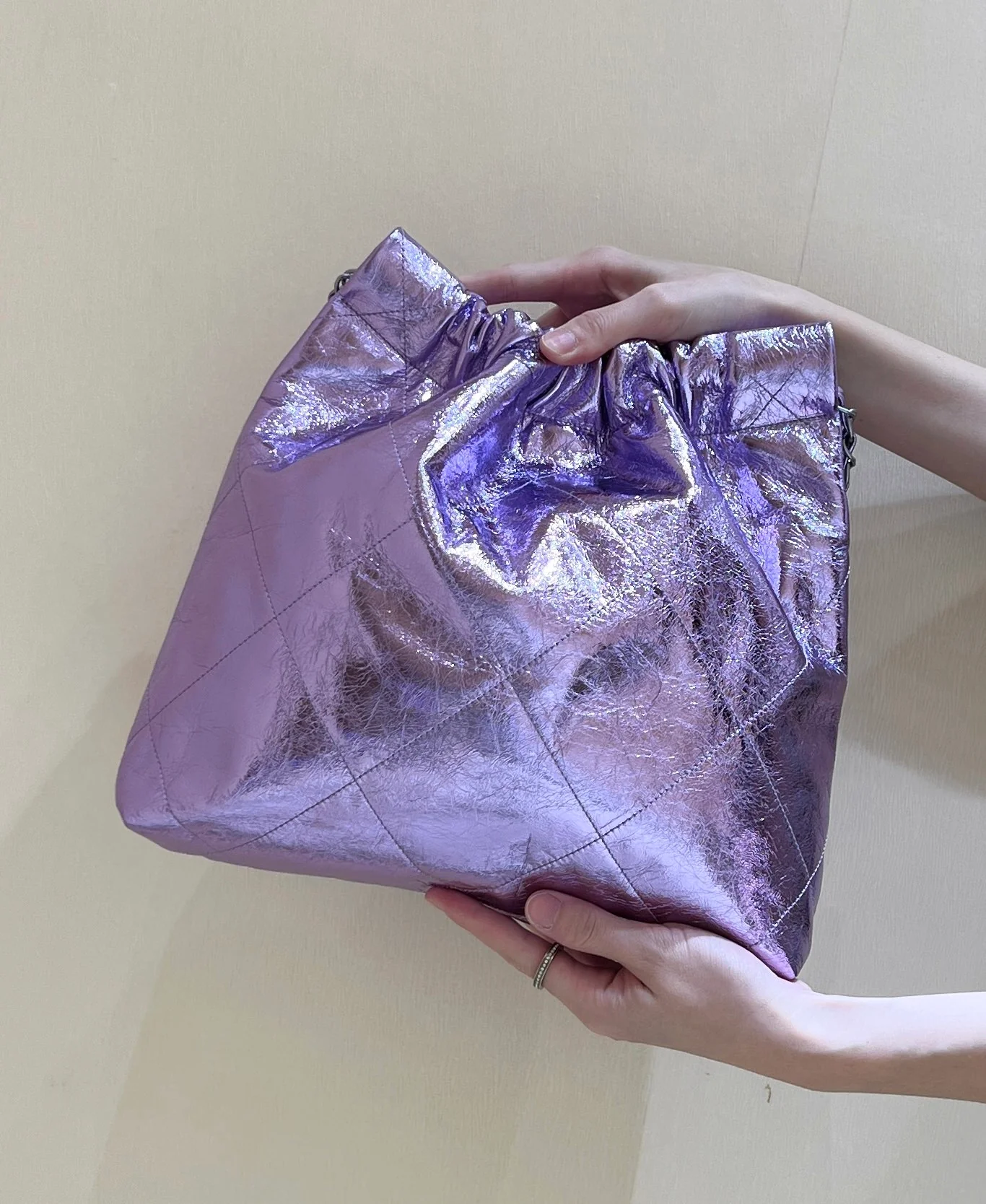 Сумка Chanel 25c 22 - металлизированная кожа - фиолетовая