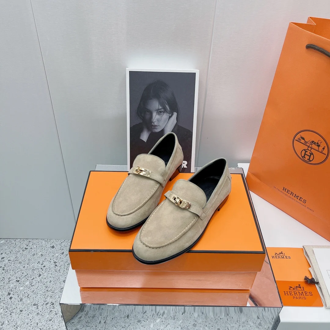 Туфли Hermes с пряжкой из нержавеющей стали