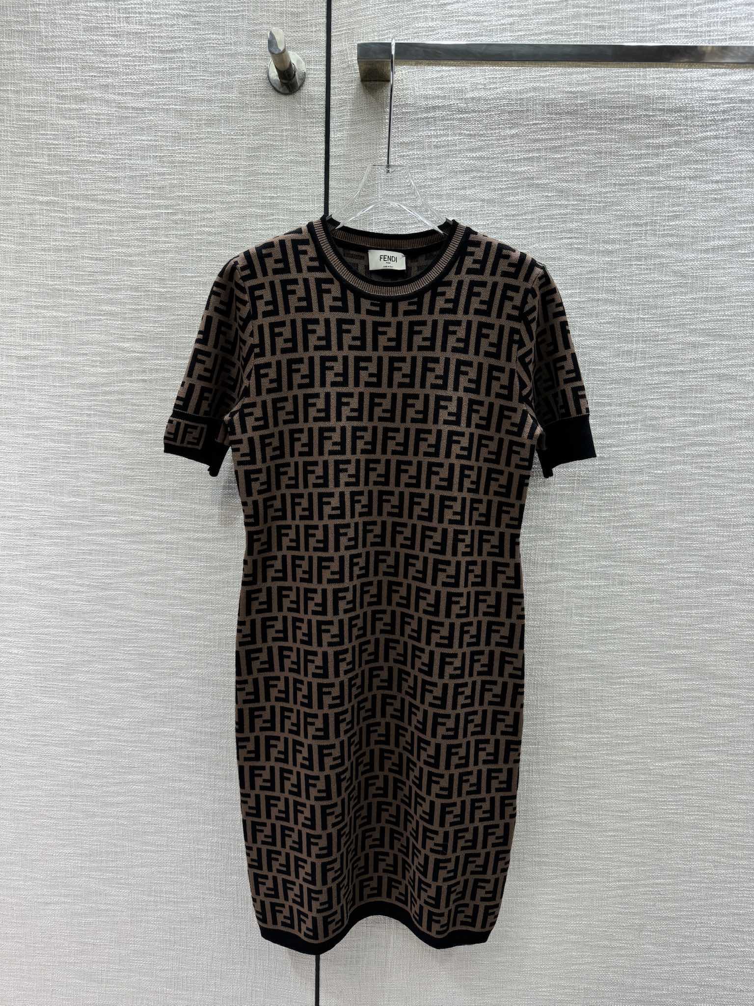 Комбинезон Fendi-2403 Monogram Knit с короткими рукавами