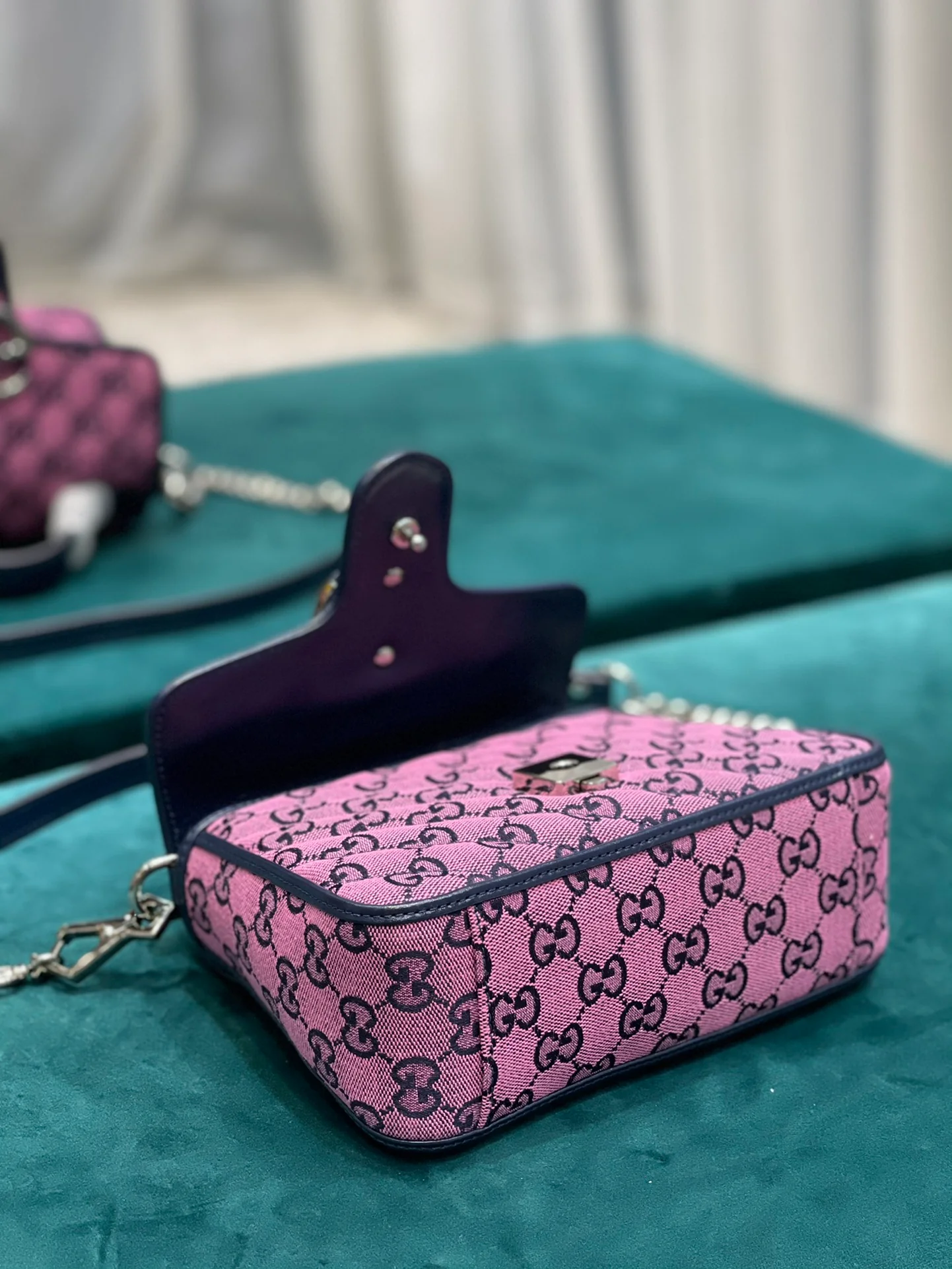 Сумка-тоут Gucci из серии Marmont - 21-15-5-8 см-3