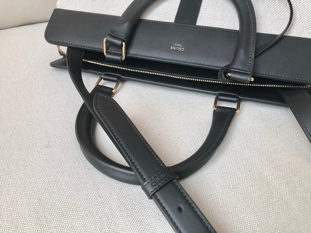 Средняя сумка Cabas de France из черной ткани.