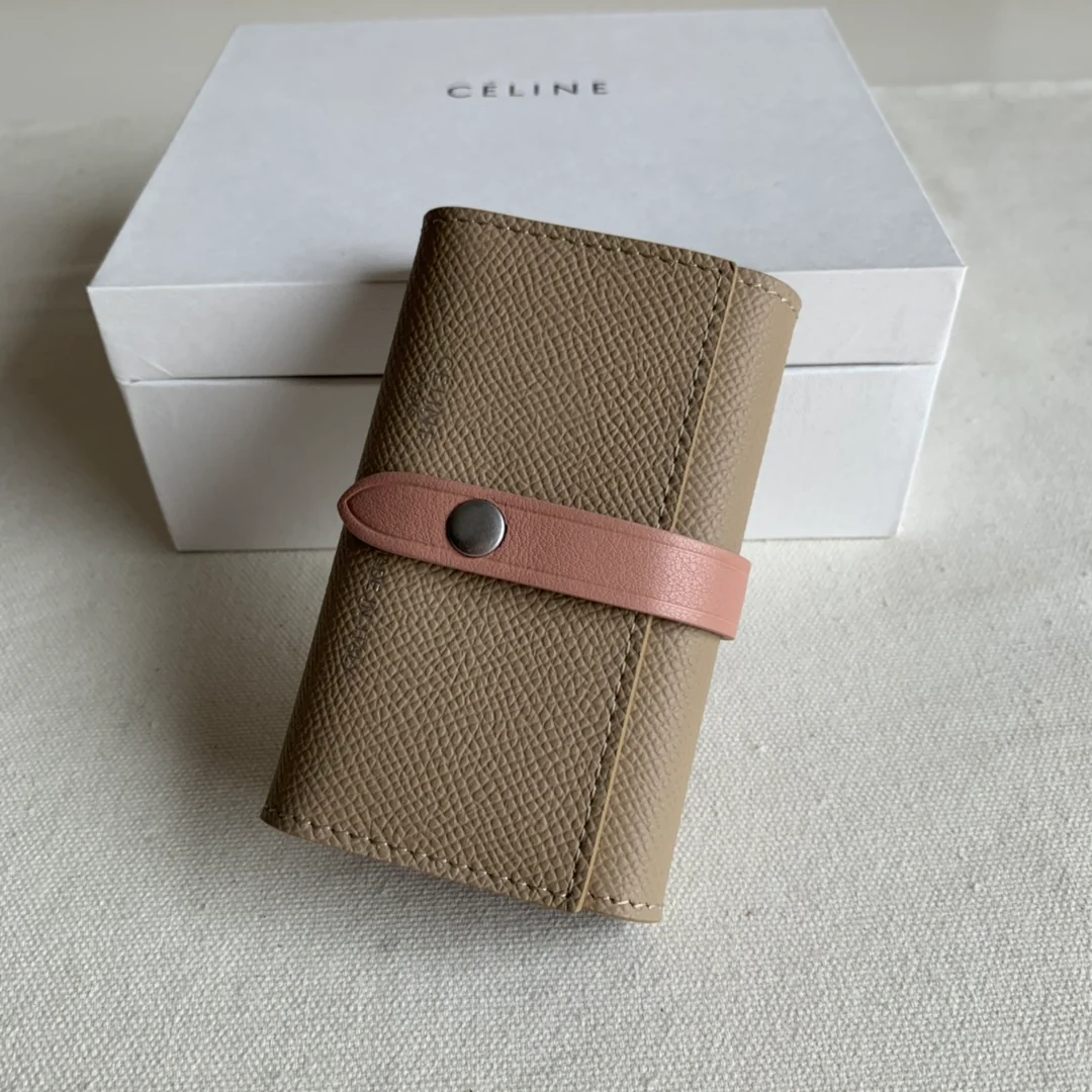 Чехол для ключей Celine 1