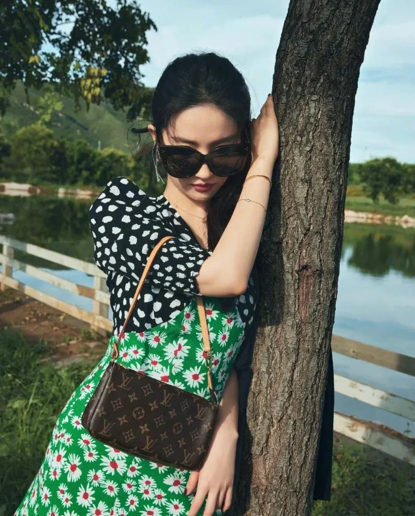 m51980-LV-холщовая сумка с монограммным принтом