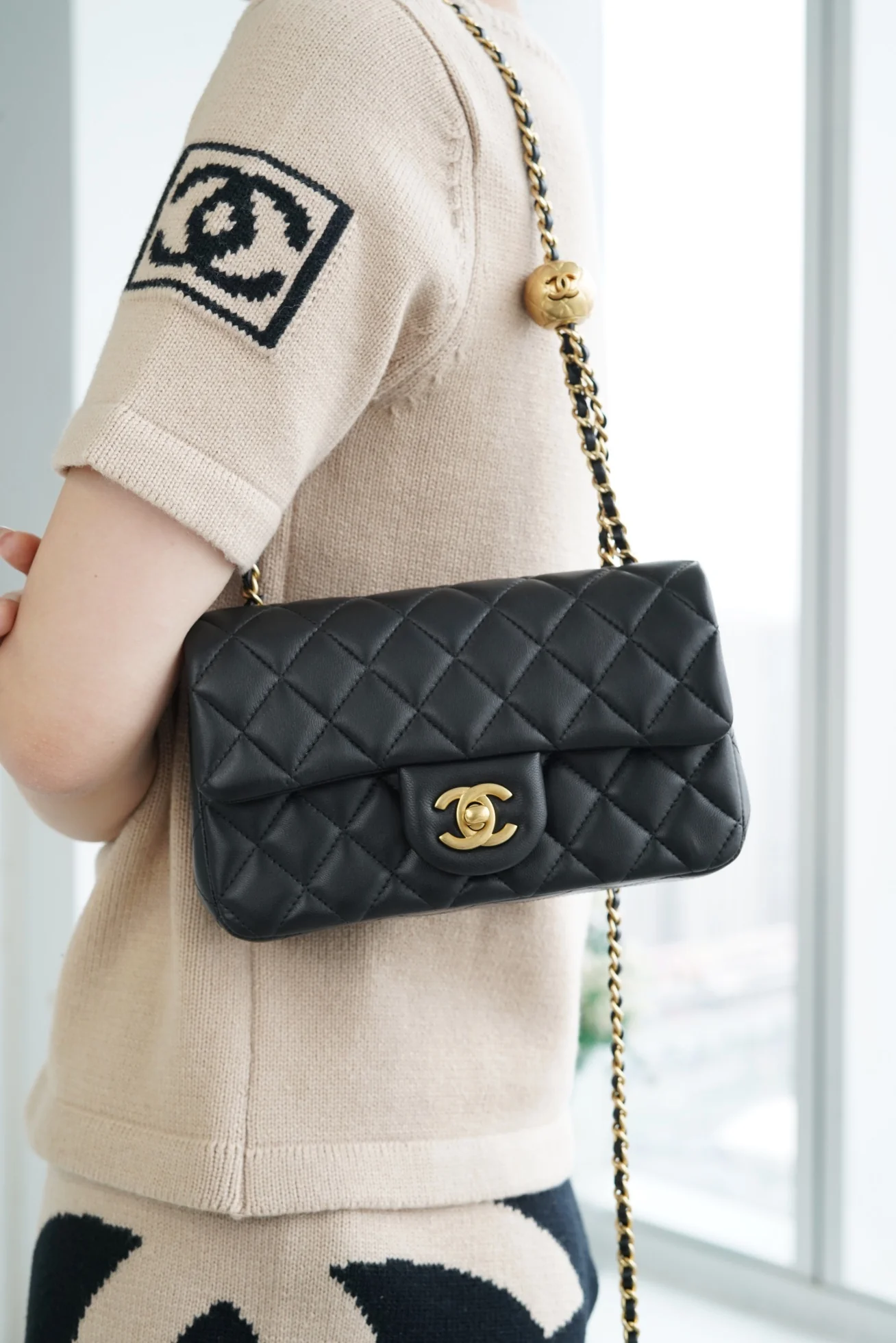 Chanel 23c Gold Ball Mini Black
