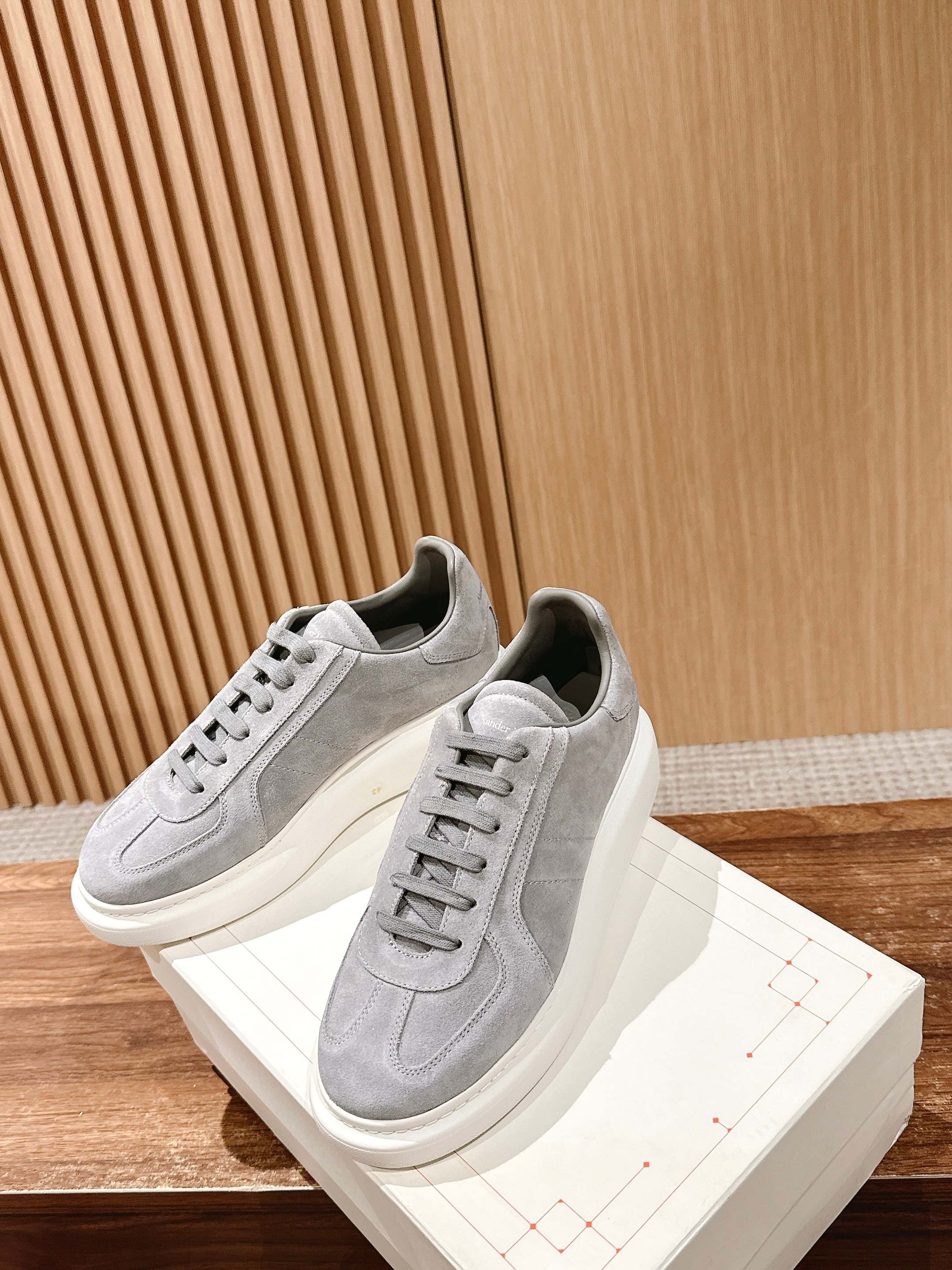 McQueen - Повседневная обувь - Серый