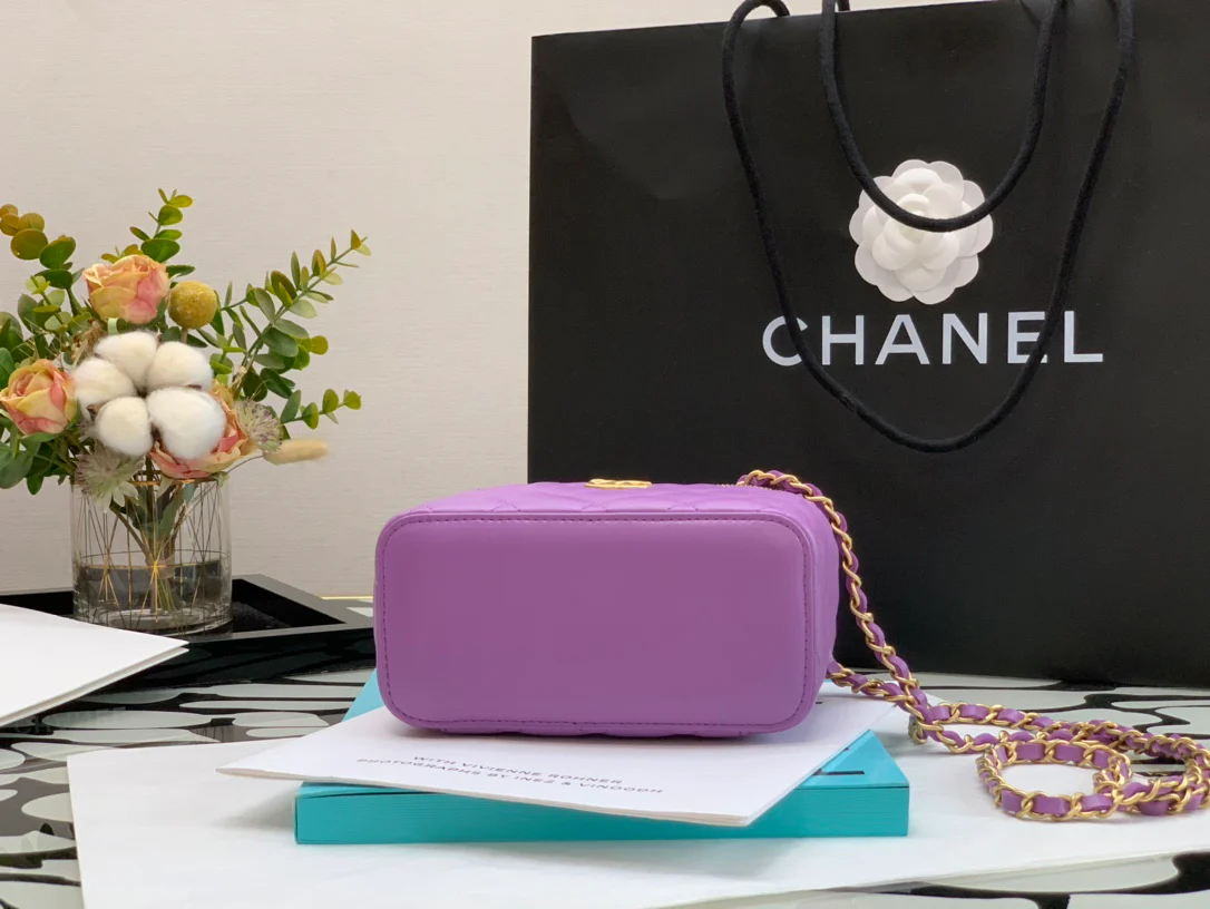 Весенне-летняя коллекция Chanel - Браслет с буквой - Квадратная коробка - Фиолетовый