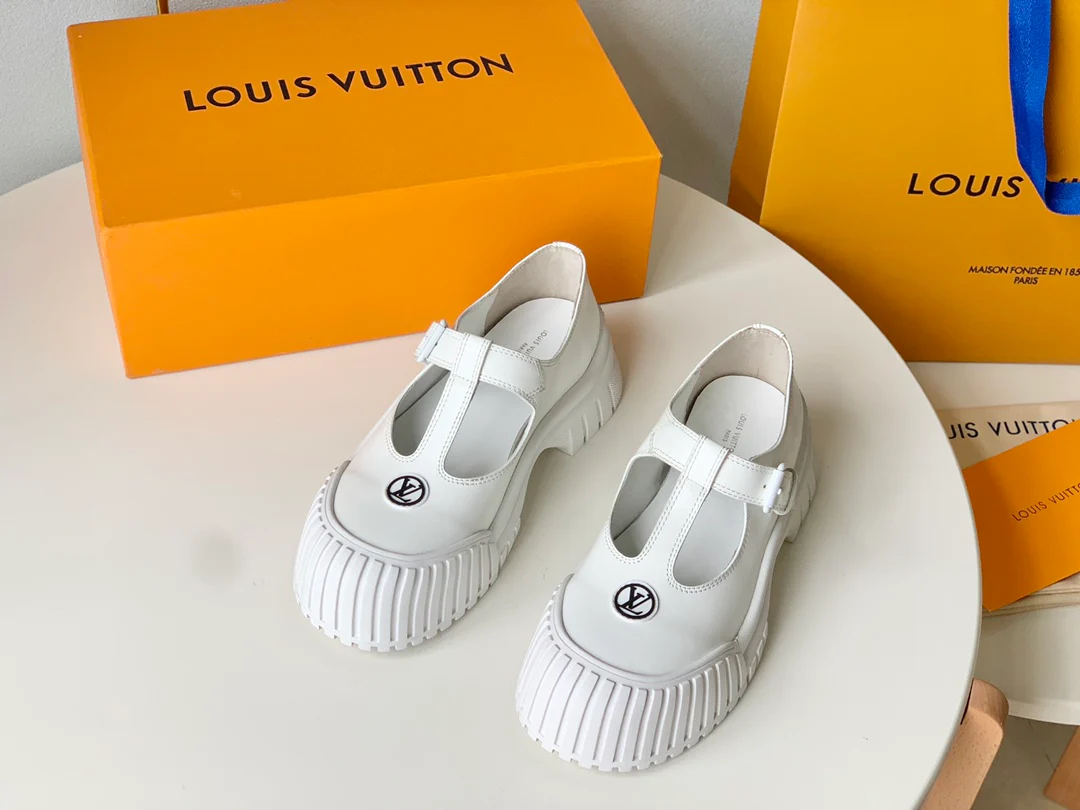 Новинка LV 2023 года - Серия Ruby - Туфли Мэри Джейн на каблуке с биде - Белые